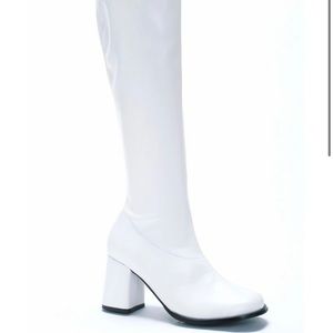 BRAND NEW WHITE GO-GO Boots. Never been worn, perfect for Halloween!